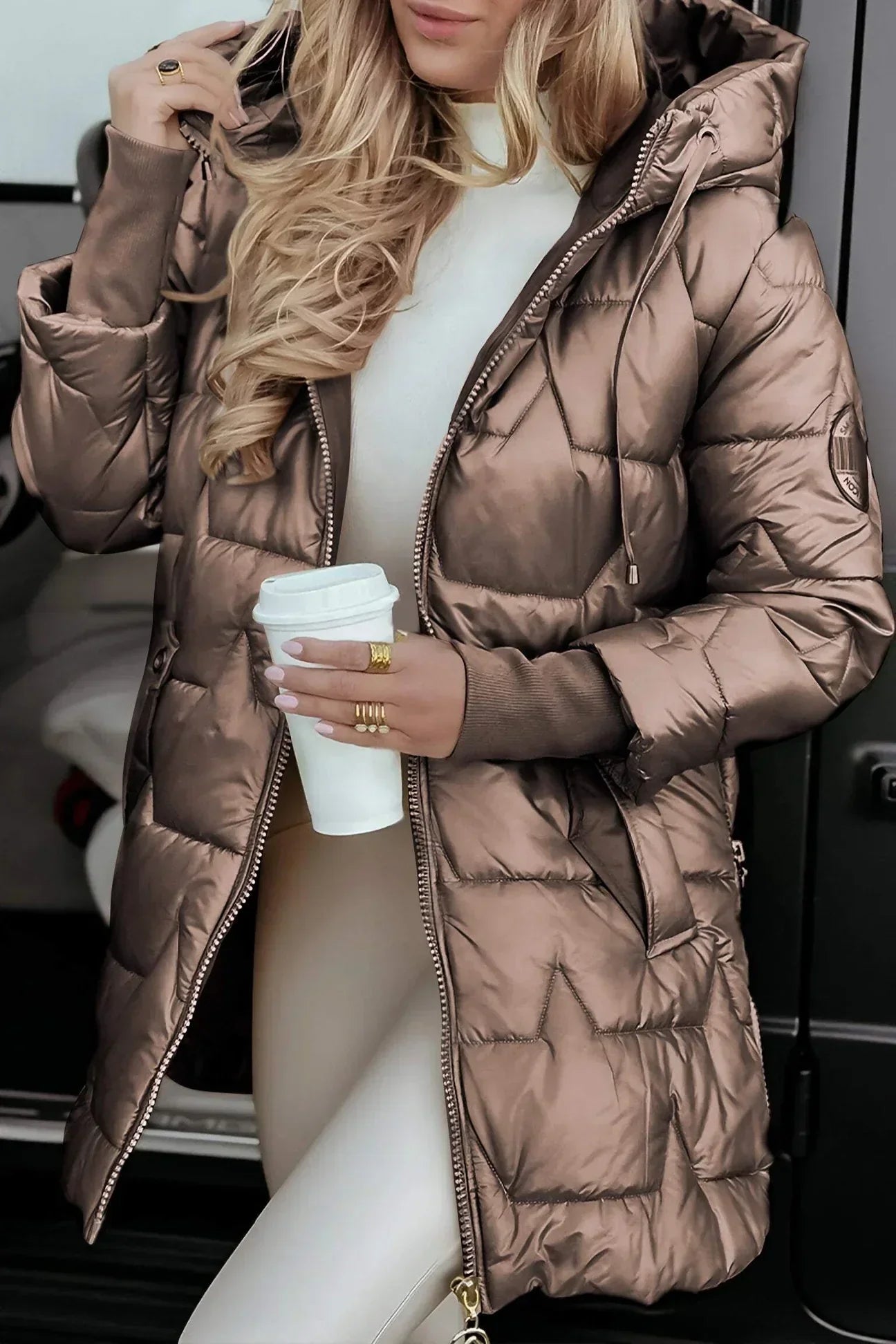 Astrid | Veste d’hiver élégante avec capuche et doublure