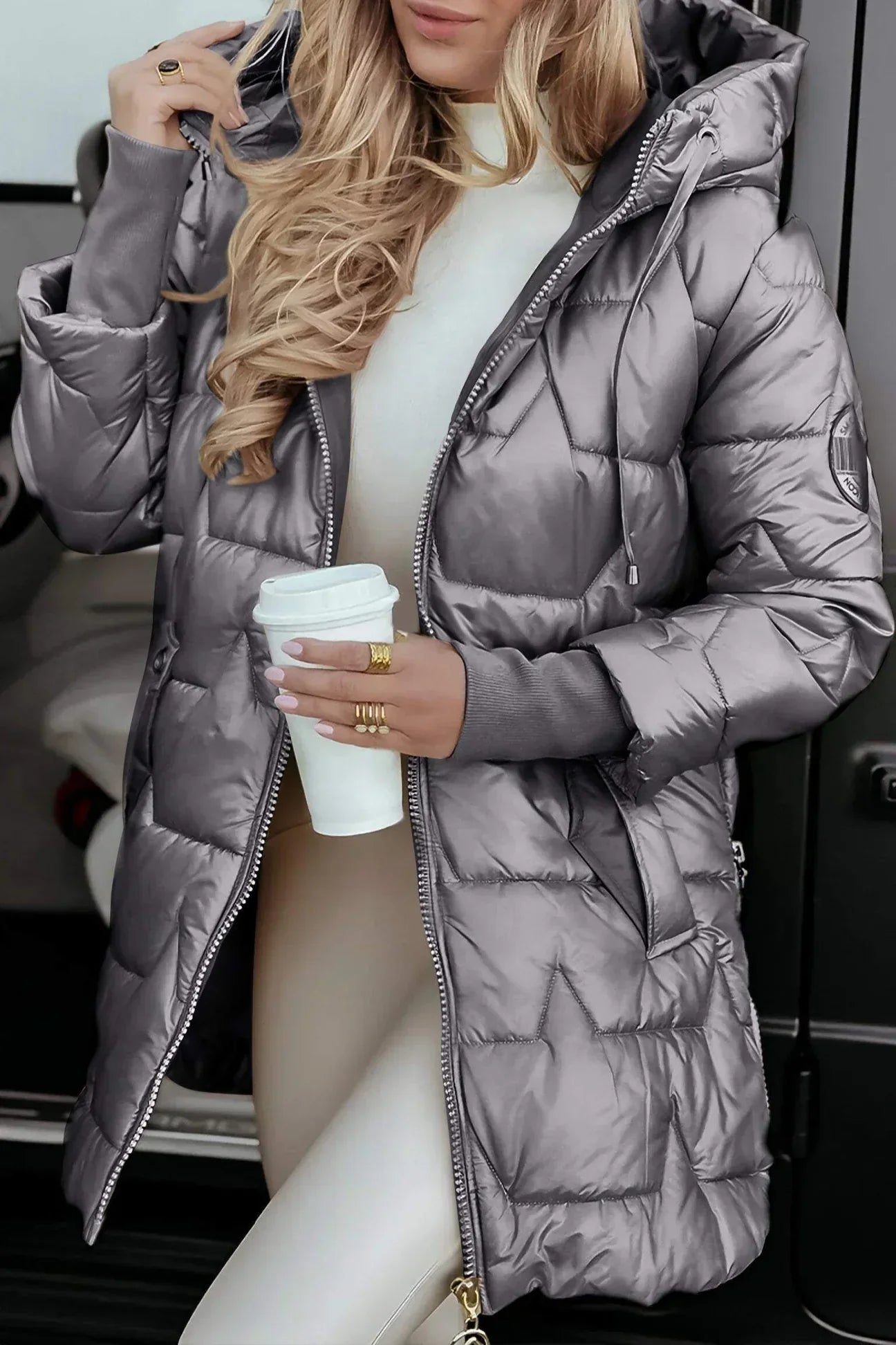 Astrid | Veste d’hiver élégante avec capuche et doublure